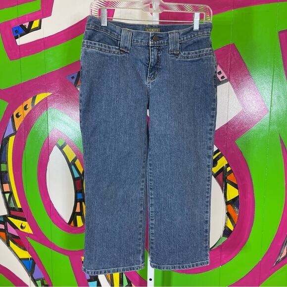 Rockies Jeans Mid Rise Denim Capris. Size 4. In excellent condition! - Picture 1 of 7